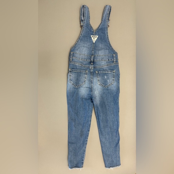 OshKosh B’gosh Kids Denim Overalls Cotton Elastane Size 6 / 6X - Picture 5 of 9